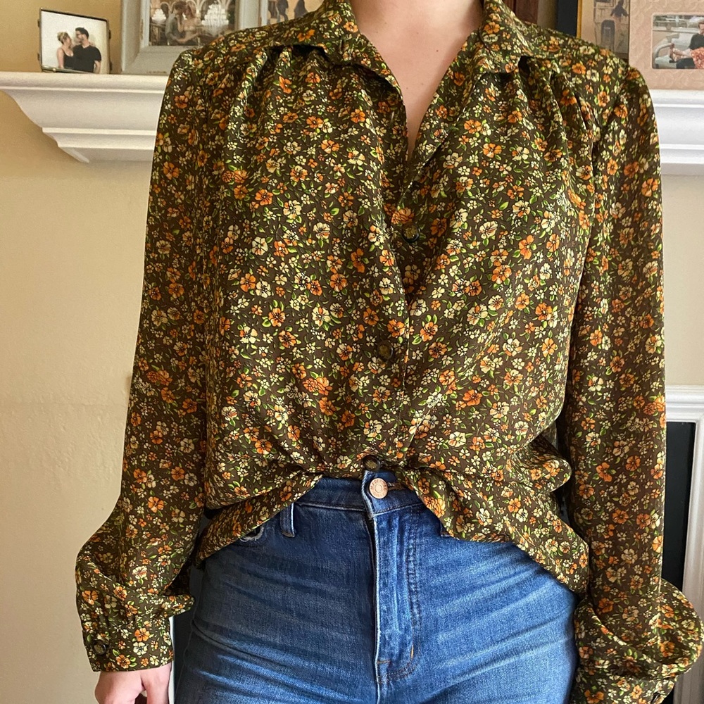 COPY - Vintage button front blouse